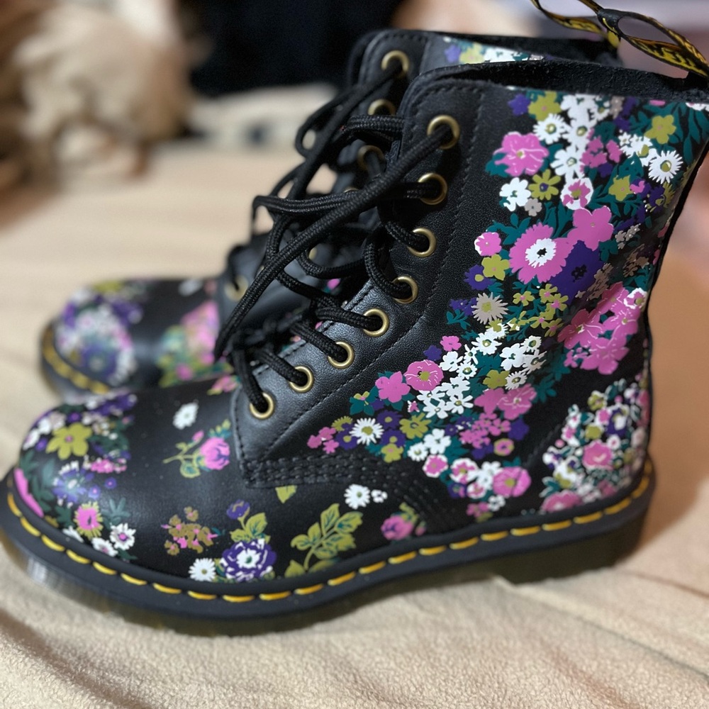 Doc Martens Floral Combat Boots like new